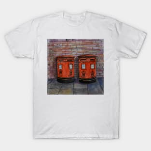 Watercolor Sketch - Mailboxes in Sudbury, Suffolk T-Shirt